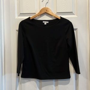 New York and Company Cropped 3/4 Sleeve Knit Top